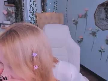 polly_shy from Chaturbate