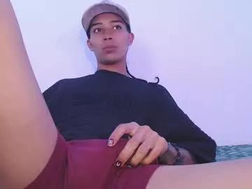 pupi_wolf from Chaturbate