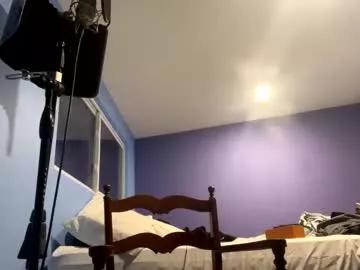 pweezy33 from Chaturbate