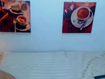 queen_scarletx from Chaturbate