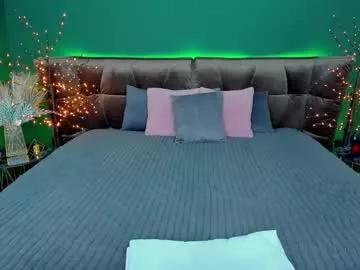 rebecca_diamonds from Chaturbate