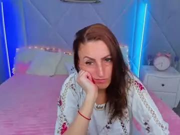 rebecca_diamonds from Chaturbate