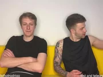 rodrigoveira from Chaturbate