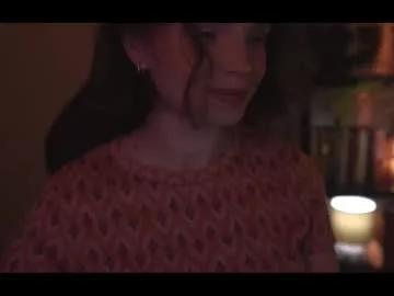 running_with_the_wolves from Chaturbate