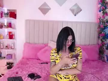 sarah_trinny from Chaturbate