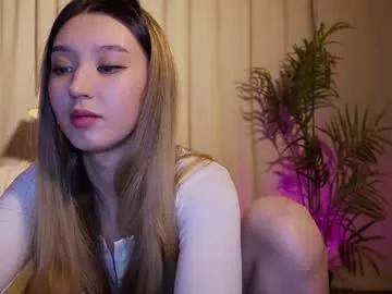 sarasuo from Chaturbate