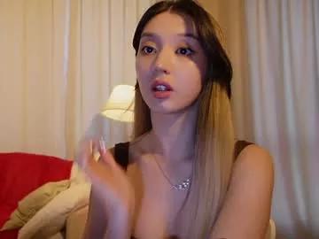 sarasuo from Chaturbate