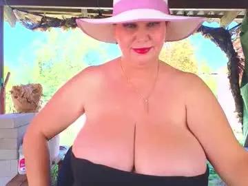Sassy_seasons from Chaturbate