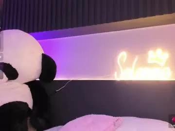 selenne_schmitt from Chaturbate