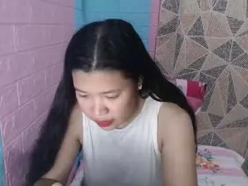 sensuouslips from Chaturbate