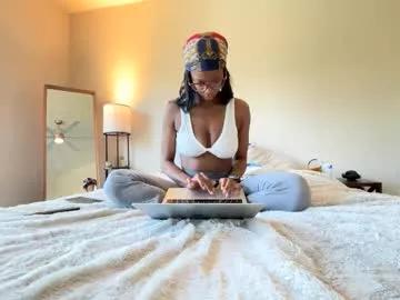 serenitybee from Chaturbate