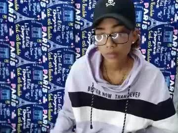 skinny_hot_strawberry from Chaturbate is Freechat