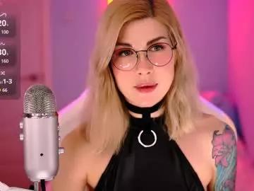 sleepy_moony from Chaturbate