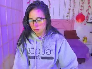 soffi_roberts from Chaturbate