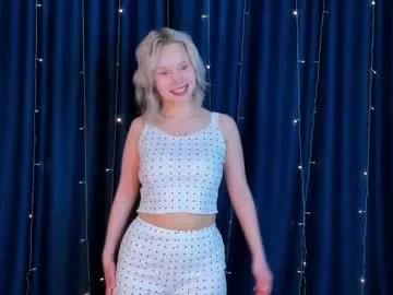 sooft_girl from Chaturbate