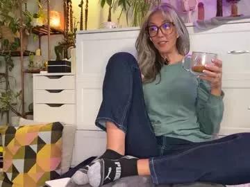 sunniedayz from Chaturbate