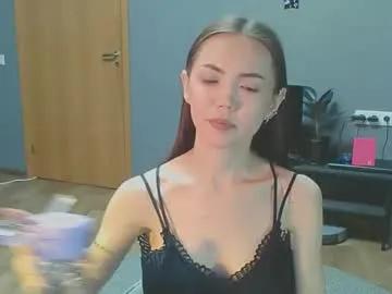 sweetieee_kira from Chaturbate is Freechat