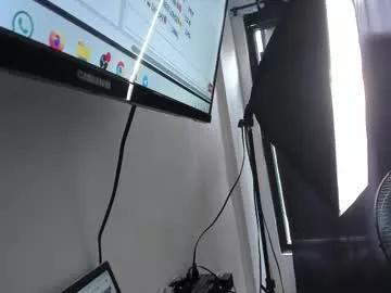 tati_jones from Chaturbate