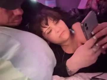 thatonehotcouple from Chaturbate