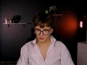 travis_wolf_ from Chaturbate is Freechat