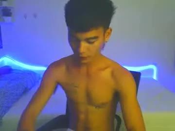 ur_naughtyboy_raphael from Chaturbate is Freechat