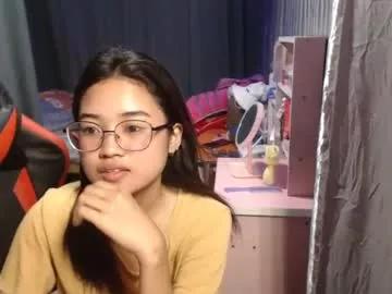 urlovelychinita from Chaturbate is Freechat