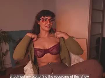 venus_in_jeans from Chaturbate is Freechat