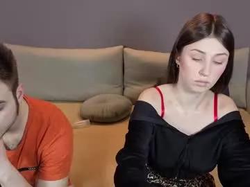 vikki_and_george from Chaturbate