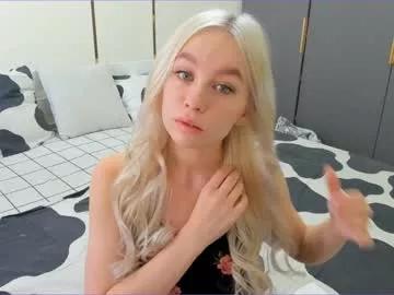 vikkydif from Chaturbate