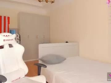 vikkykitten from Chaturbate
