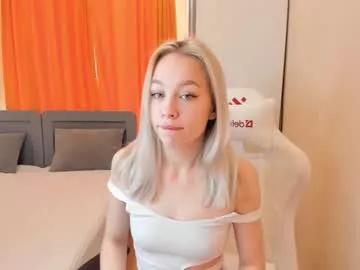 vikkykitten from Chaturbate