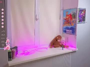 yung_leana from Chaturbate is Freechat