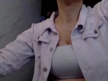 yuyis_a from Chaturbate