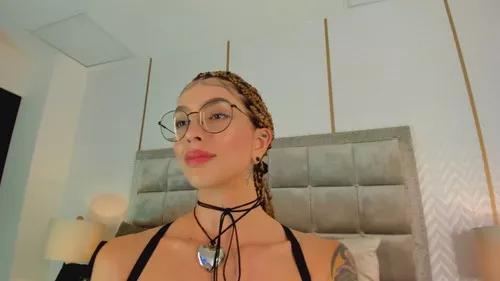 Spicyela webcams show profile image 