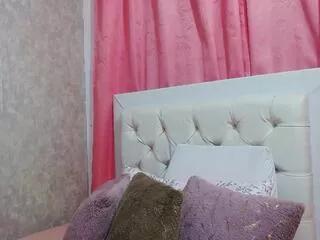 alahia_lee from Flirt4Free