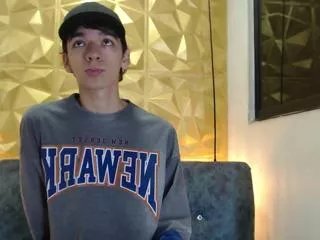 julian_isaza on Flirt4Free