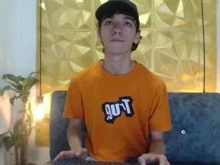 julian_isaza on Flirt4Free