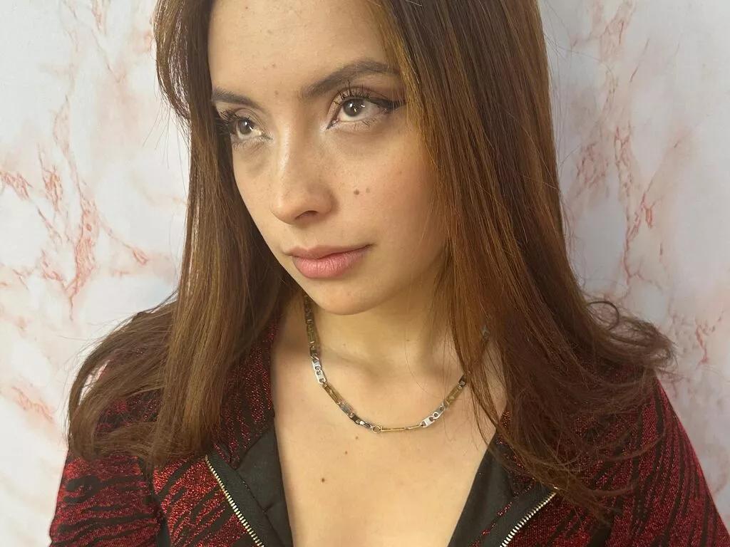 AliceMontclair on LiveJasmin