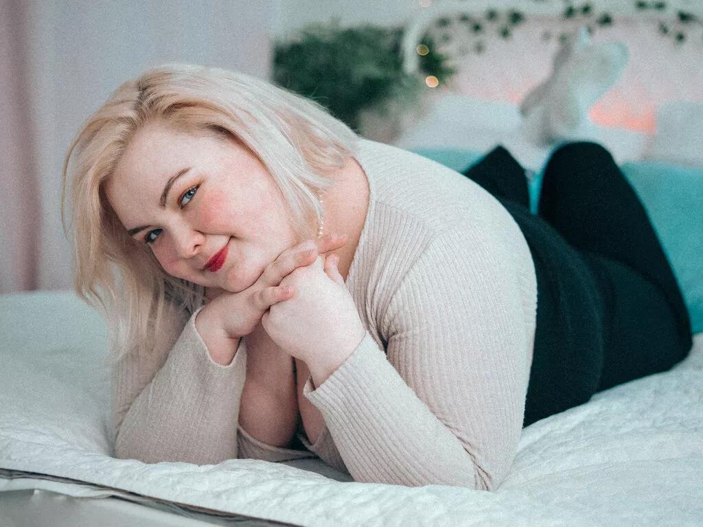 EllaBale on LiveJasmin