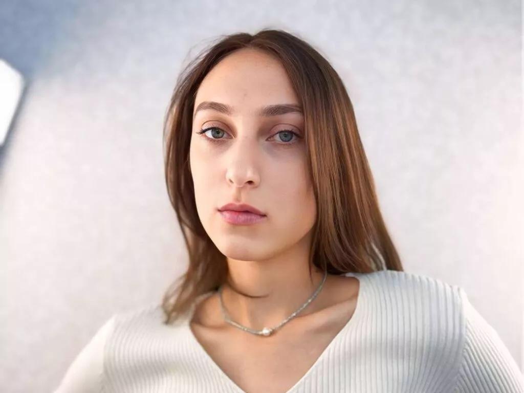 LauriLobur from LiveJasmin
