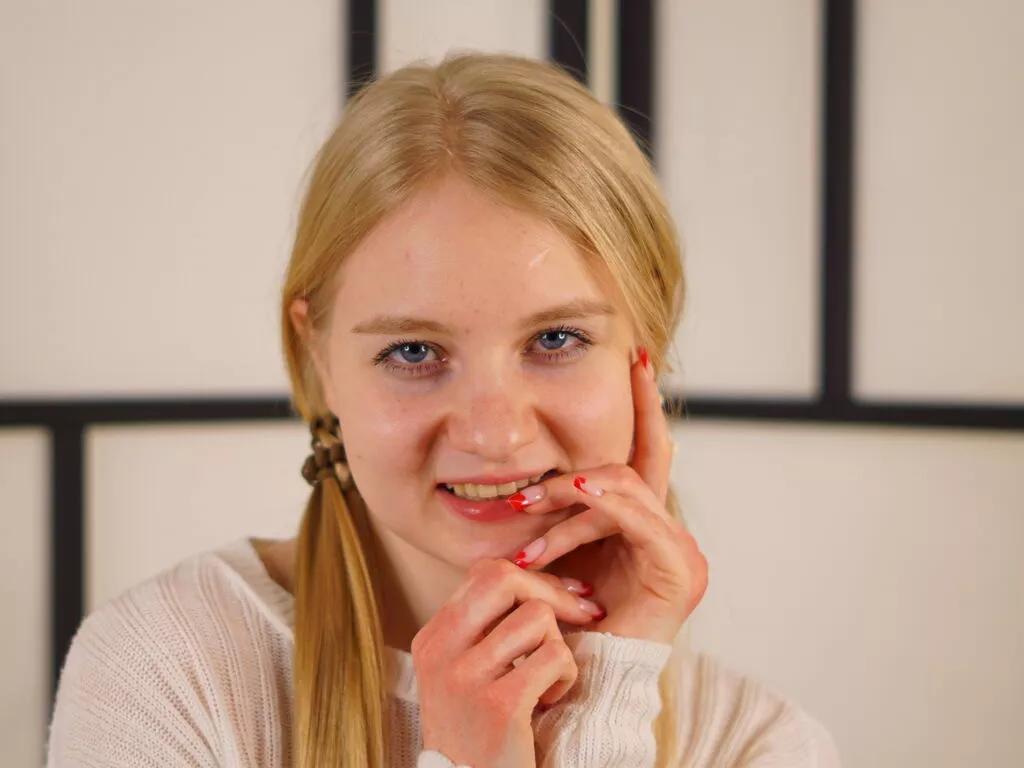 NormaBrougham from LiveJasmin