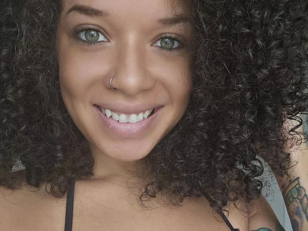 BrooklynSkyXO from Streamate