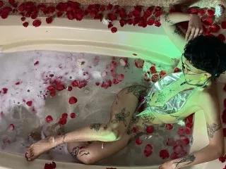 triinitty from Streamate