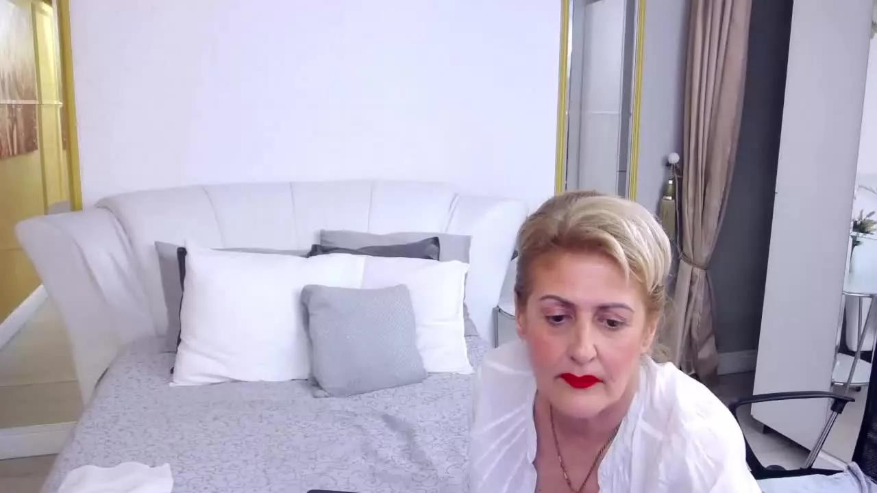 ElenaJuarez from Streamray