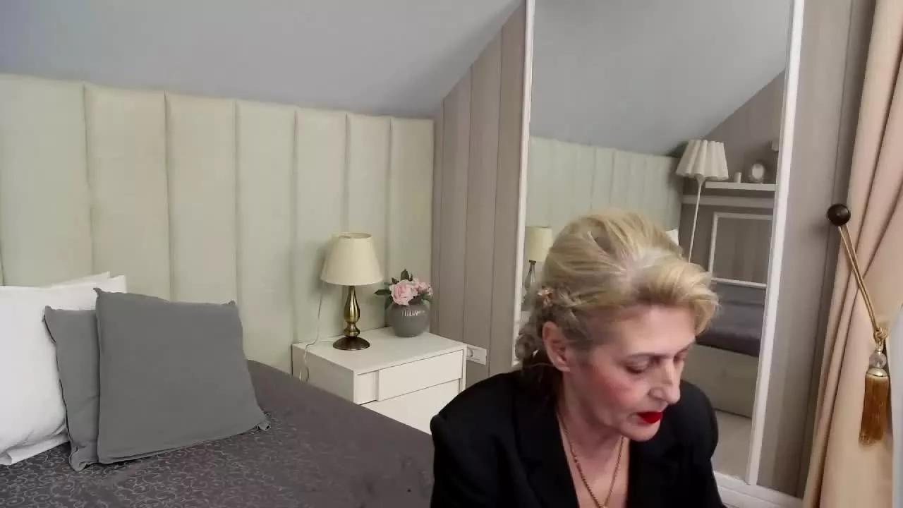 ElenaJuarez from Streamray