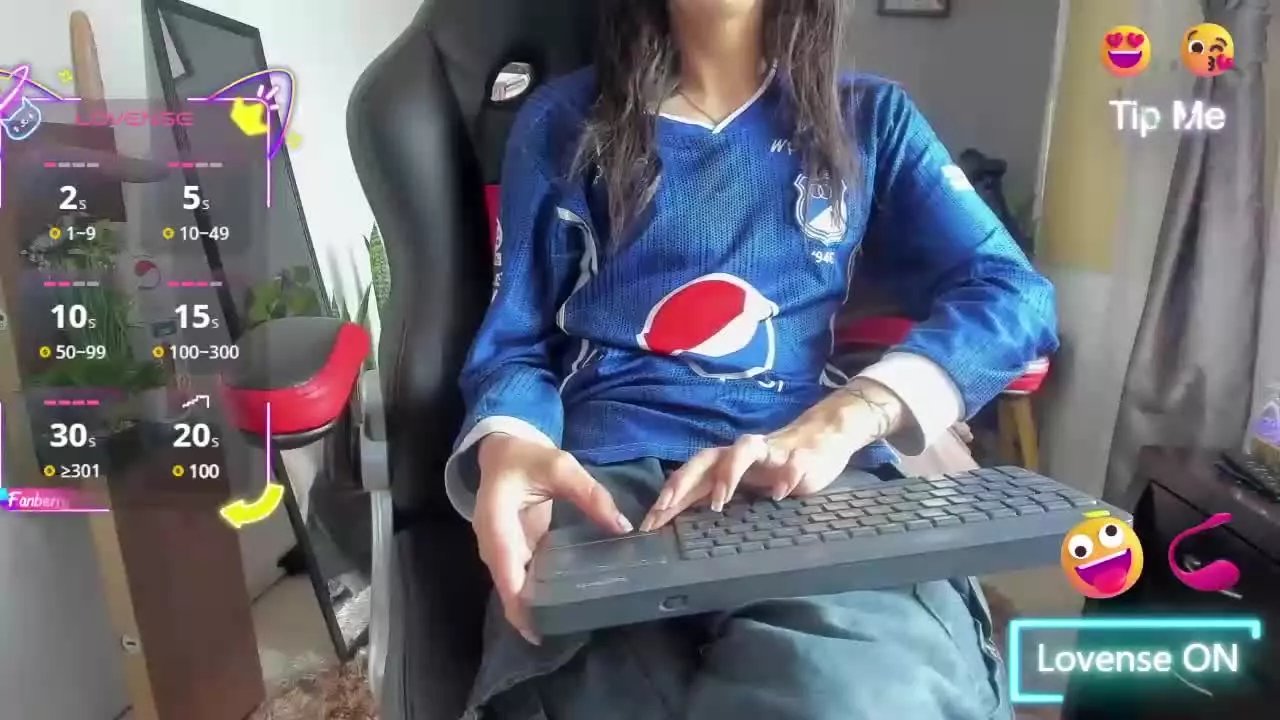 Kitty_lovesTS on Streamray 