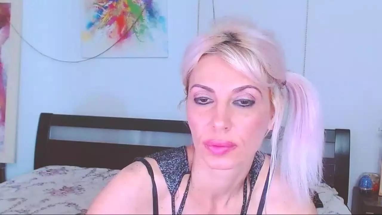 MissLaraHoney from Streamray
