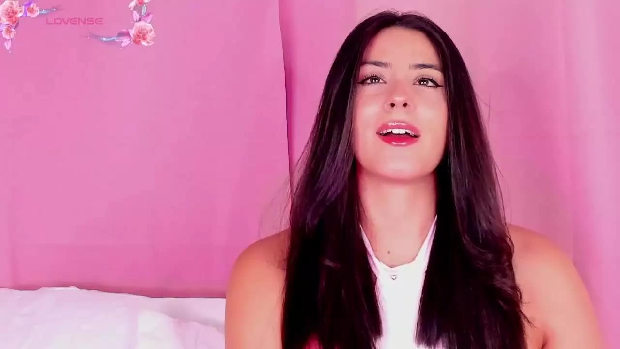 Mollyloveeee from Streamray is Freechat