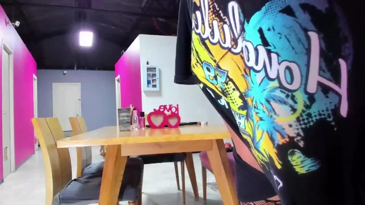 SelenaHot from Streamray