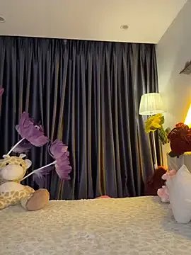 --102KymMiiss-- on StripChat 